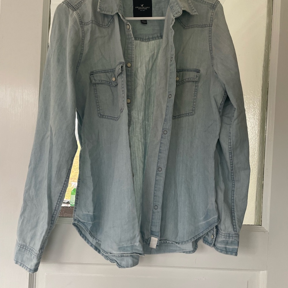 American Eagle Outfitters Light Blue Slim Fit Shirt